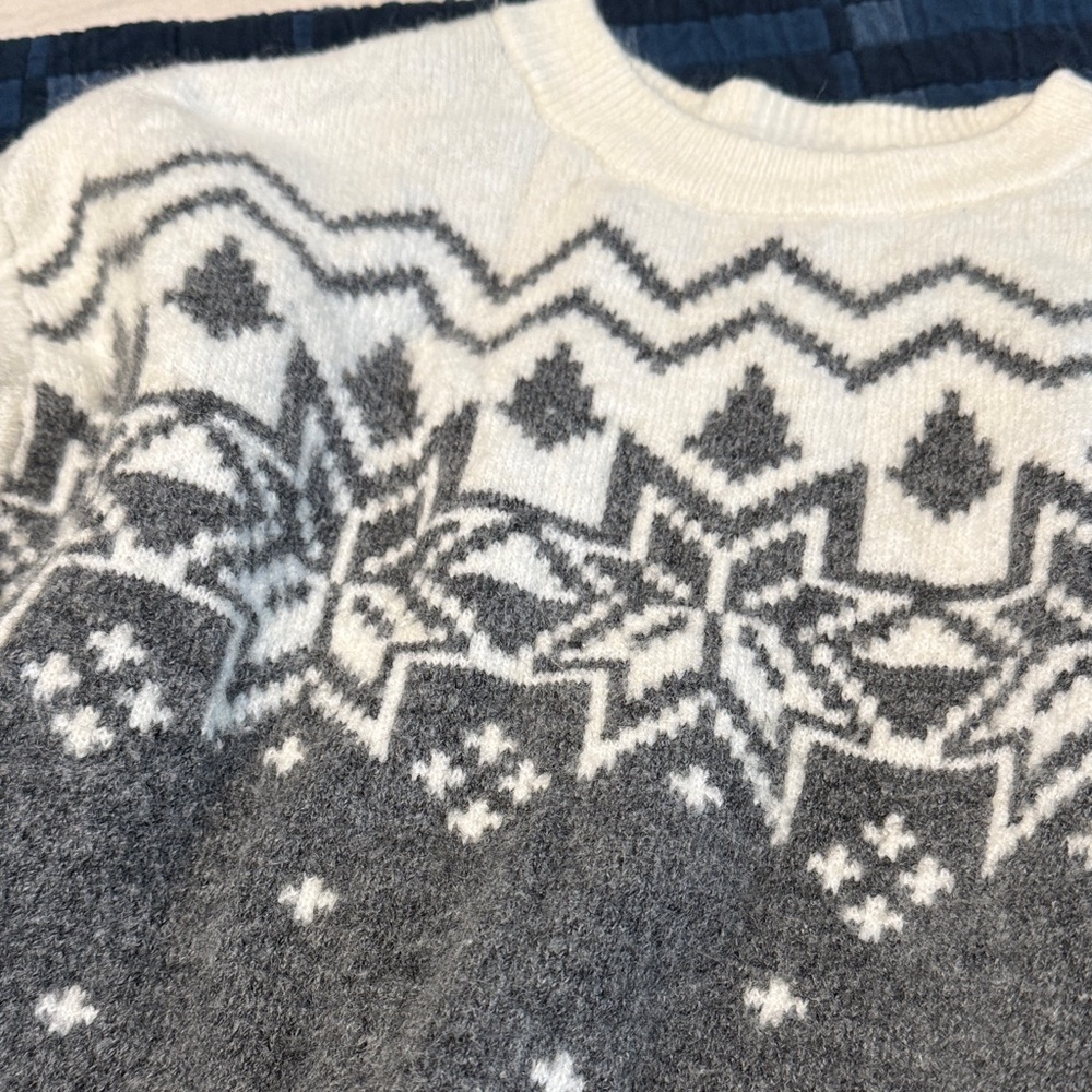 H&M Gray and White Snowflake Sweater - Picture 2 of 4